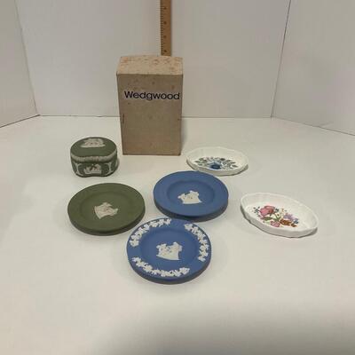 Wedge wood Collection