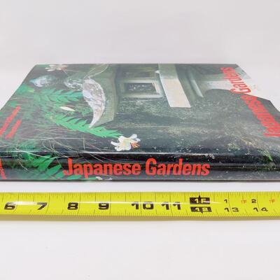FUN BOOK ABOUT JAPANESE GARDENS