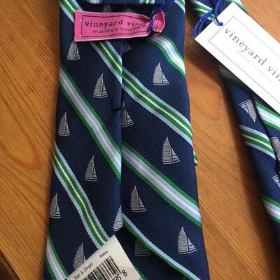 Vineyard Vines tie