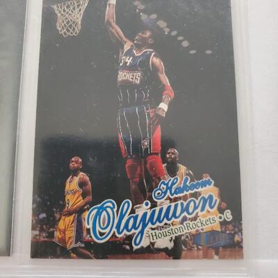 Basketball card lot of 9