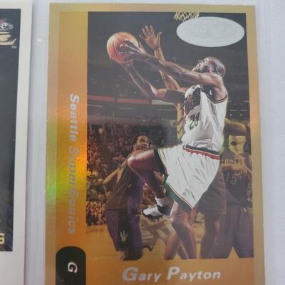 Basketball card lot of 9