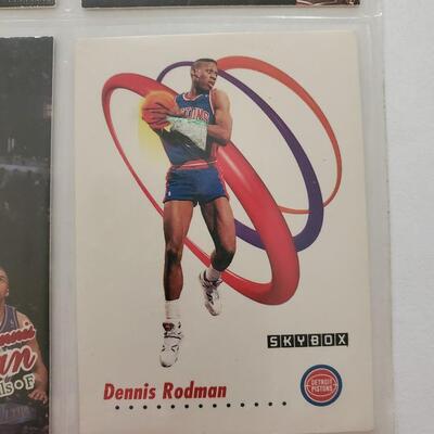 Basketball card lot of 9