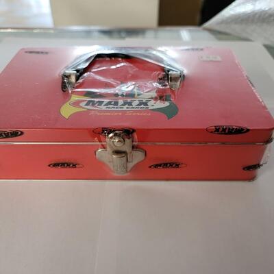 Maxx race cards tin