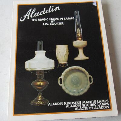 Collectors Books on Glassware and Hummel Booklet