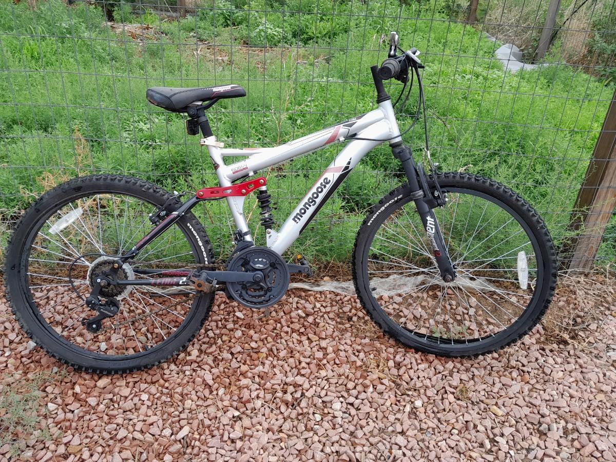 mongoose la familia frame