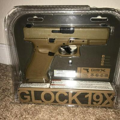 UMAREX USA GLOCK G19X GEN5 177 3.4'' 18-RD AIR PISTOL