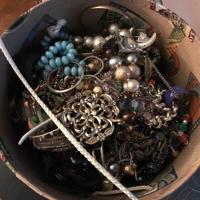 ESTATE JEWELRY