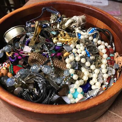 ESTATE JEWELRY