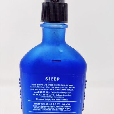 BATH AND BODY WORKS AROMATHERAPY SLEEP LAVENDER AND VANILLA