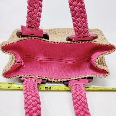 LOVELY STRAW AND PINK LEATHER HANDBAG