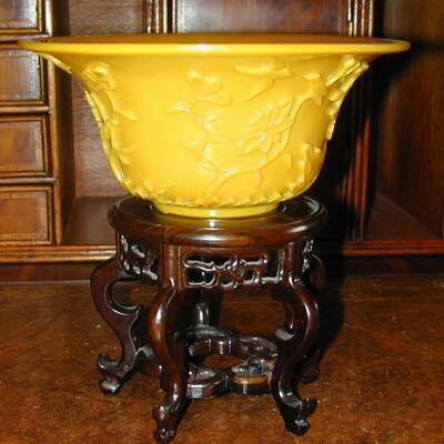 Yellow Asian Carved Peking Glass Bowl On Stand