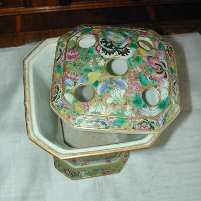 Large Vintage Asian Square Potpourri Jar