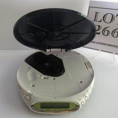 Sony Walkman DEJ360, No Power Cord