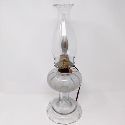 ANTIQUE QUEEN ANNE NO.2 CLEAR OIL LAMP CONVERTED TO ELECTRIC