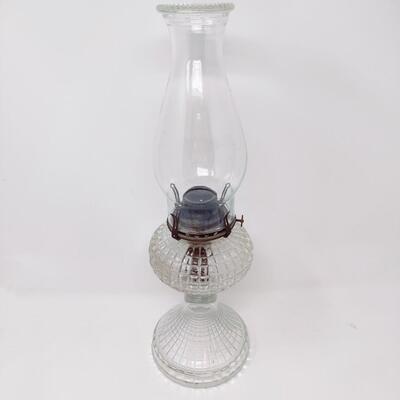 ANTIQUE QUEEN ANNE NO.2 CLEAR WAFFLED PATTERN GLASS OIL LAMP