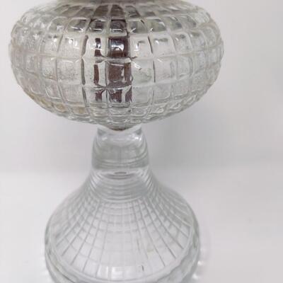 ANTIQUE QUEEN ANNE NO.2 CLEAR WAFFLED PATTERN GLASS OIL LAMP
