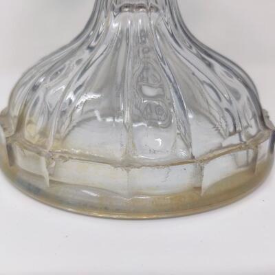 ANTIQUE EAGLE CLEAR GLASS OIL LAMP WITH UNIQUE CHIMNEY