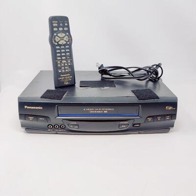 PANASONIC VCR PLUS+ SILVER AND REMOTE