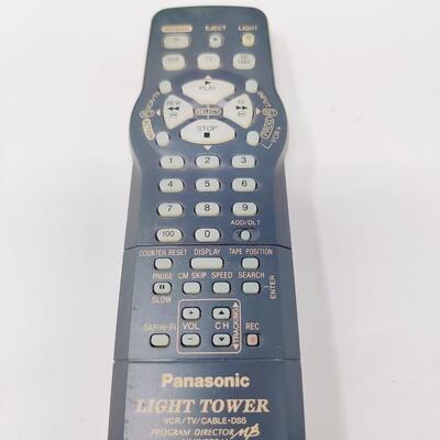 PANASONIC VCR PLUS+ SILVER AND REMOTE