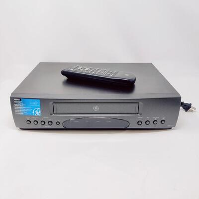 GE VCR PLAYER WITH REMOTE