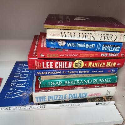 Book Lot Art Frank Lloyd Wright