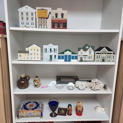 4 Shelves Lot of Collectibles Cats Meow, Tin box , Nesting Dolls