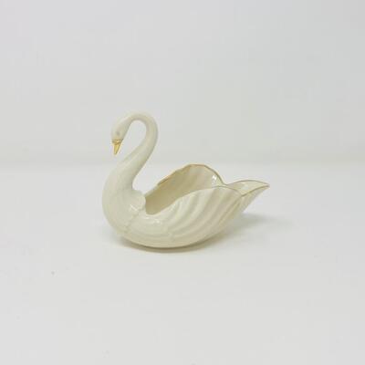 ELEGANT LENOX SWAN
