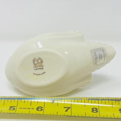 ELEGANT LENOX SWAN
