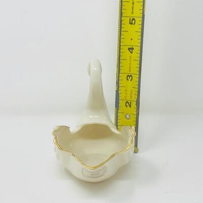ELEGANT LENOX SWAN
