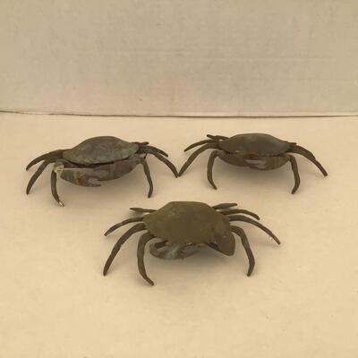 5354 Set of 3 Brass Crabs