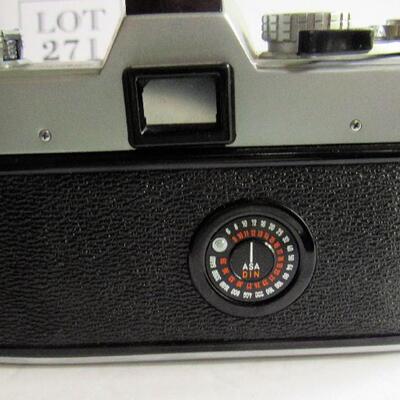 Vintage Minolta SRT100 Camera With Accessories and Case