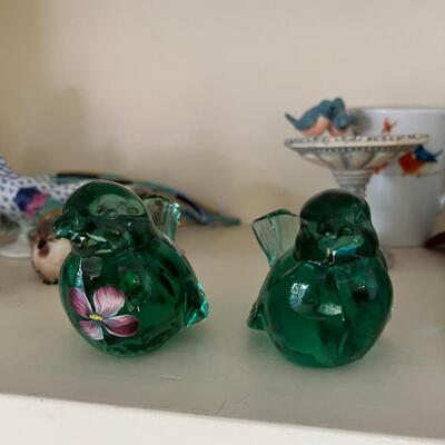 2 vintage handmade Fenton Brand glass birds