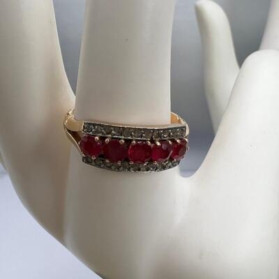 Dark Pink Sapphire Diamond 18K Gold Ring