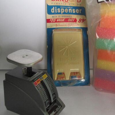 Vintage Unopened and Unused Band Aid Dispenser, Older Small Scale, Sponges