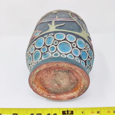 BEAUTIFUL HANDMADE POTTERY VASE SIGNED WILKERSON 10-66