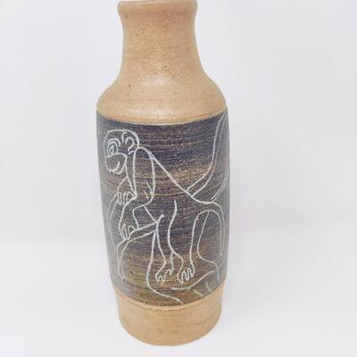 FANTASTIC POTTERY VASE SIGNED W