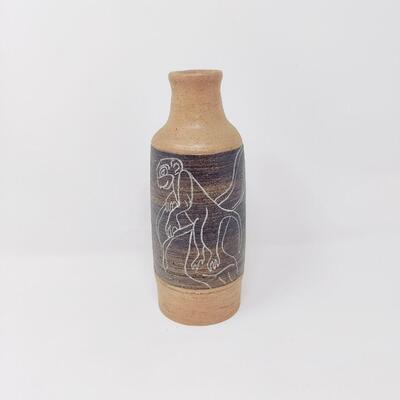 FANTASTIC POTTERY VASE SIGNED W