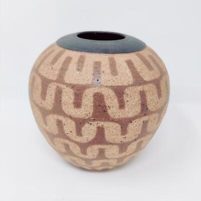 SOUTHWESTERN STYLE POTTERY ORB VASE SIGNED ELLIE