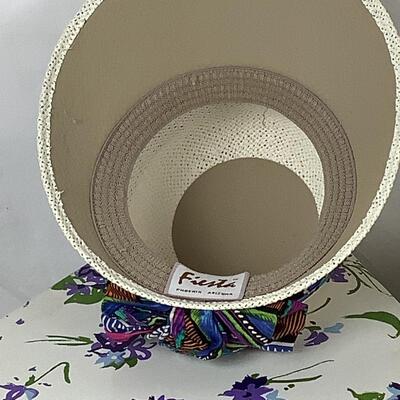 Lot 5377. Lot of Vintage Hats & Matching  Hat Boxes ( Fiesta, Christine Original, Wicking, Concetta )