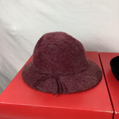 Lot. 5379. Vintage Talbots Ladies Hats