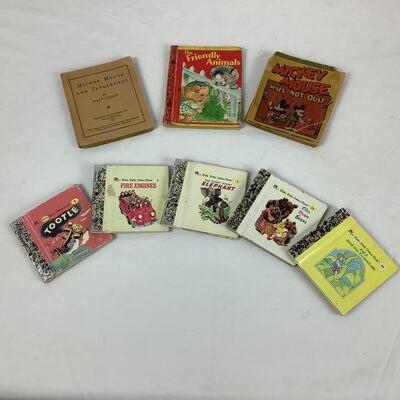 Lot. 5384  Vintage Miniature Children's Books