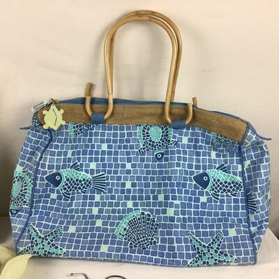 Lot. 5387. Sun and Sand Beach Bag with Wooden Handles / Straw Bag / Straw Handbag/Dorpman Pacific Hat
