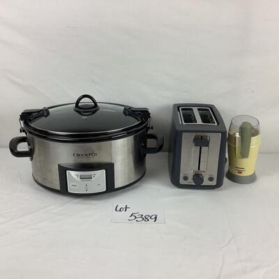Lot. 5389. Crock-Pot / Toaster / Black & Decker Smart Grind