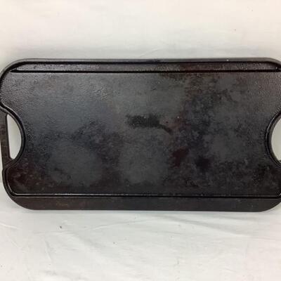 Lot. 5391. Lot of Lodge Cast Iron Griddles/Press