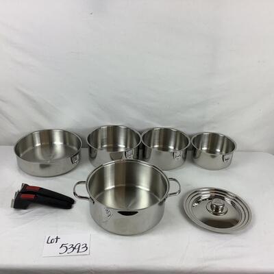 Lot. 5393. Eight Piece Magma Set