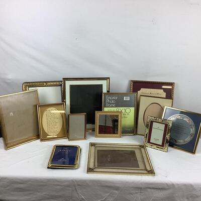Lot  5398.  Lot of Gold Picture Frames