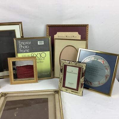 Lot  5398.  Lot of Gold Picture Frames