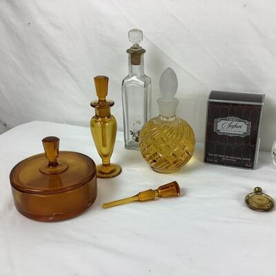 Lot. 5404. Lot of Vintage Perfume Bottles