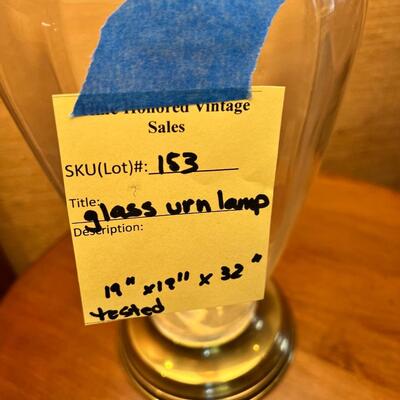 Glass urn lamp
