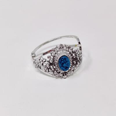 MAJESTIC FAUX TURQUOISE SILVER TONED BANGLE BRACELET